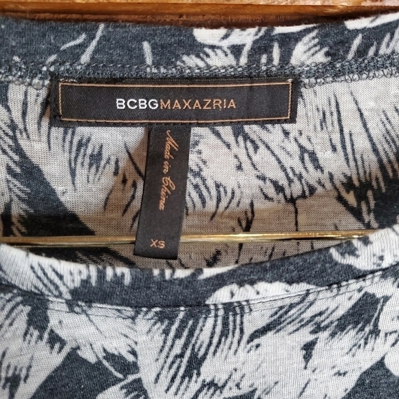 BCBGMAXAZRIA Long Sleeve Top Size XS - Picture 4 of 6